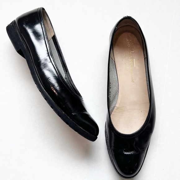 Salvatore Ferragamo Patent Leather Flats Slip On Black Shoes size 8.5 Classic - Picture 1 of 7